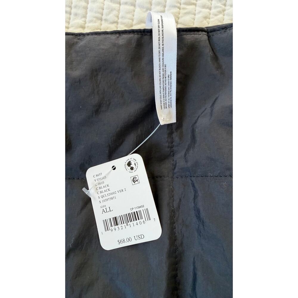 NWT Free People FP Movement Triangle Quilt Scarf + 3 Socks Bundle Value $122 - Picture 7 of 14